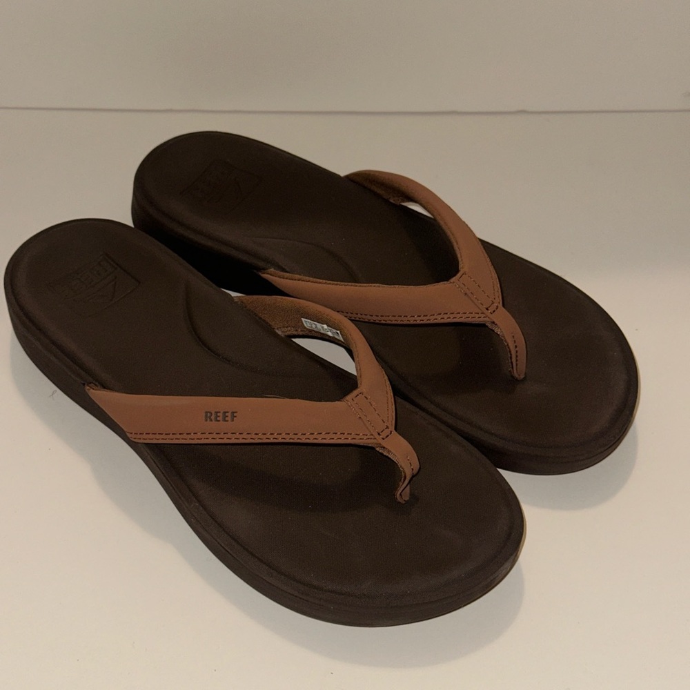 Reef Brown and Black Women's Sandals - Picture 6 of 7